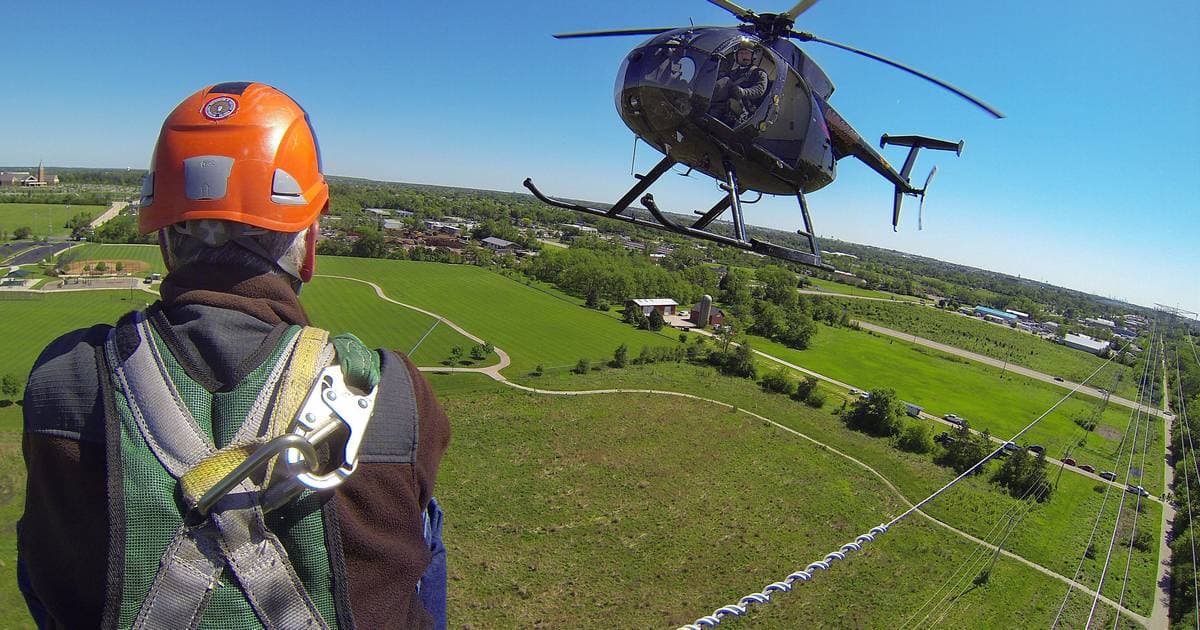 helicopter lineman