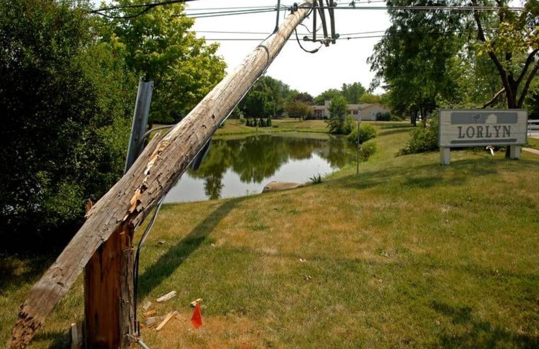 How safe are the poles you are climbing