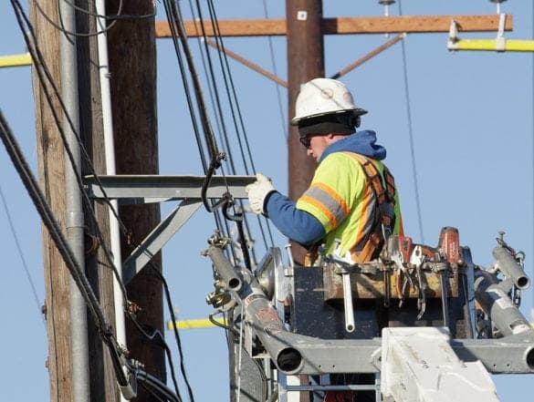 Lineman working a contract job