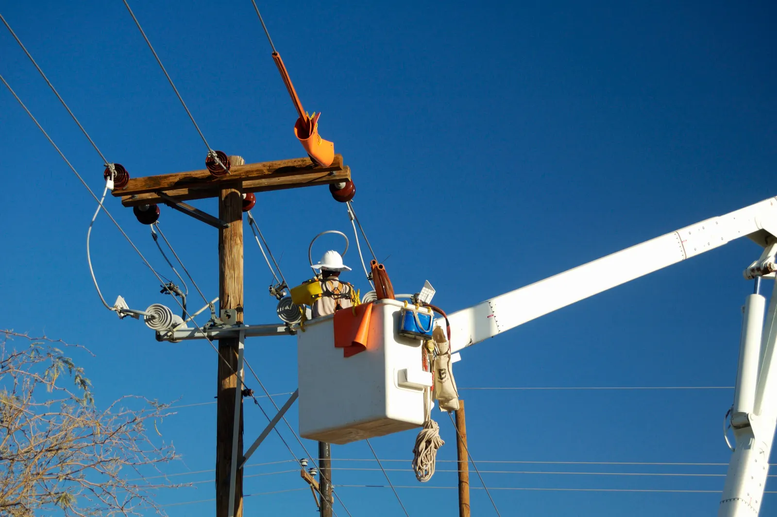 Raymond area near Hinds Community College Electrical Line Worker Program