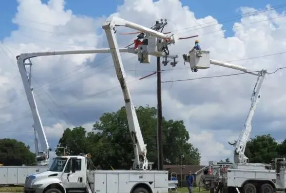 Linemen University campus and training yard
