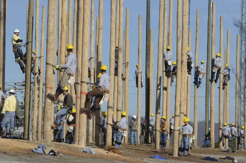 Northeast Lineman Apprenticeship Program campus and training yard