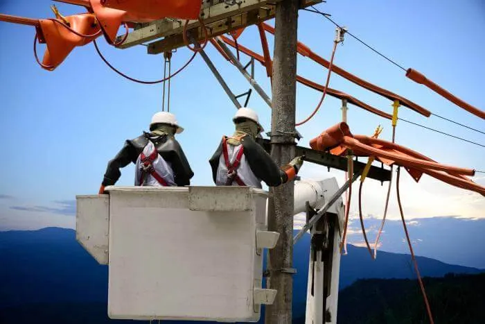 Lineman in Alberta