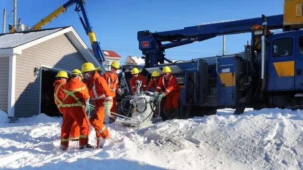 Lineman in Newfoundland and Labrador