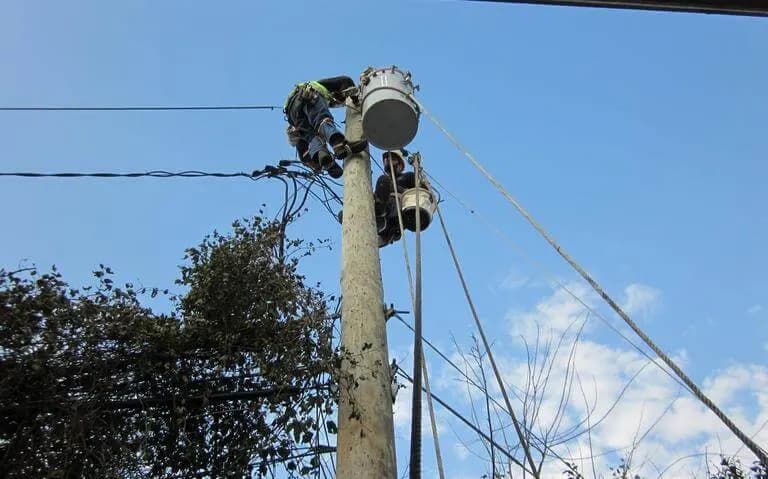 Lineman in Wisconsin