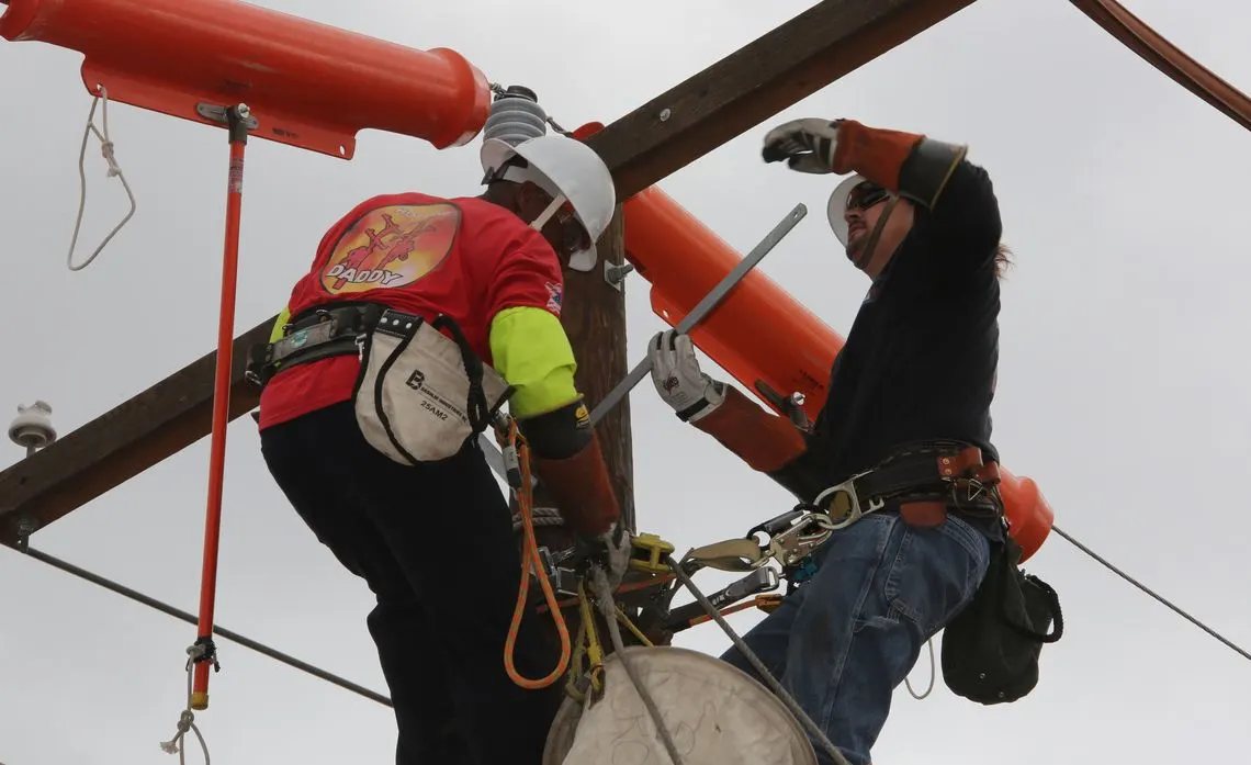 IBEW 32 · Lima cover